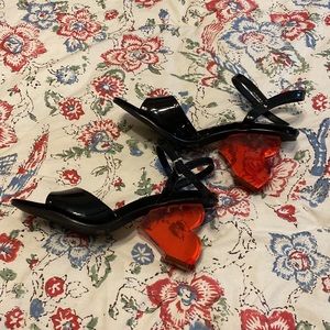 NWOT and so unique! Lucite heart heel sandals